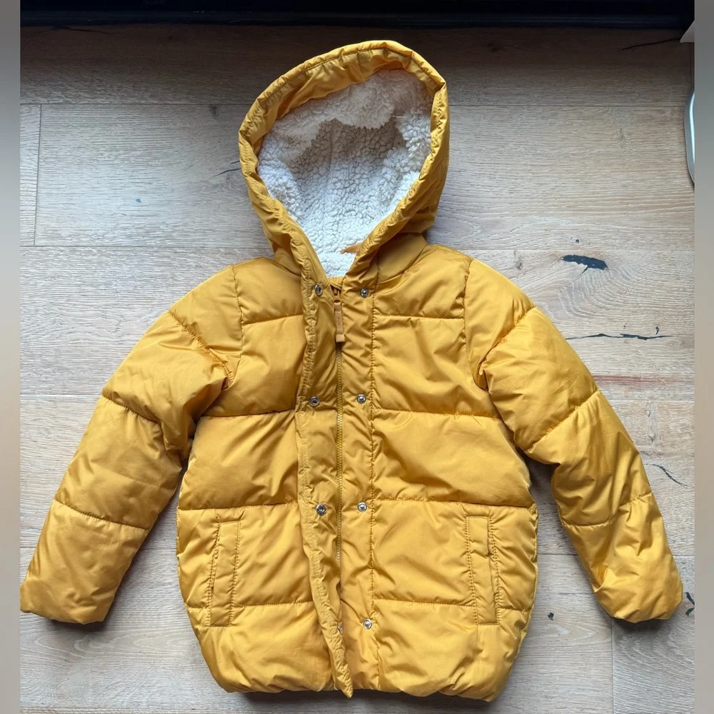 🔥KIDS Winter Hoodied Puffer Coat🔥sz M yellow price firm!